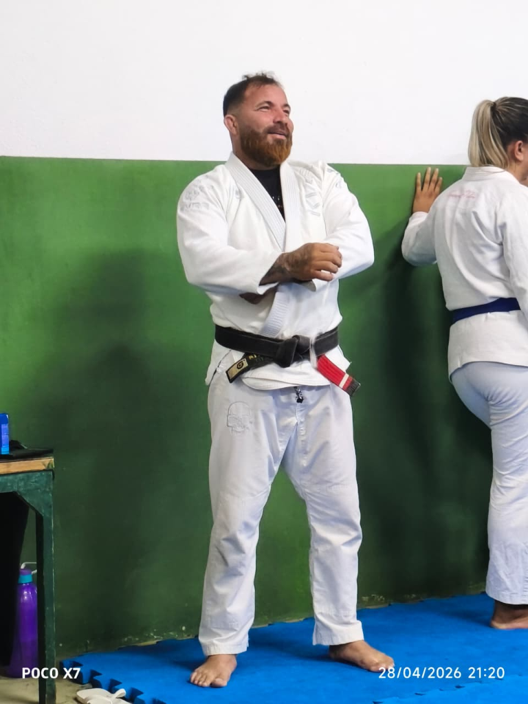 Sensei Silvaney Messias (Bichão), fundador do Projeto Fênix Jiu-Jitsu
